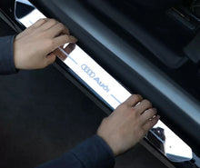 LED スカッフプレート  配線不要 USB充電 マグネットスイッチ